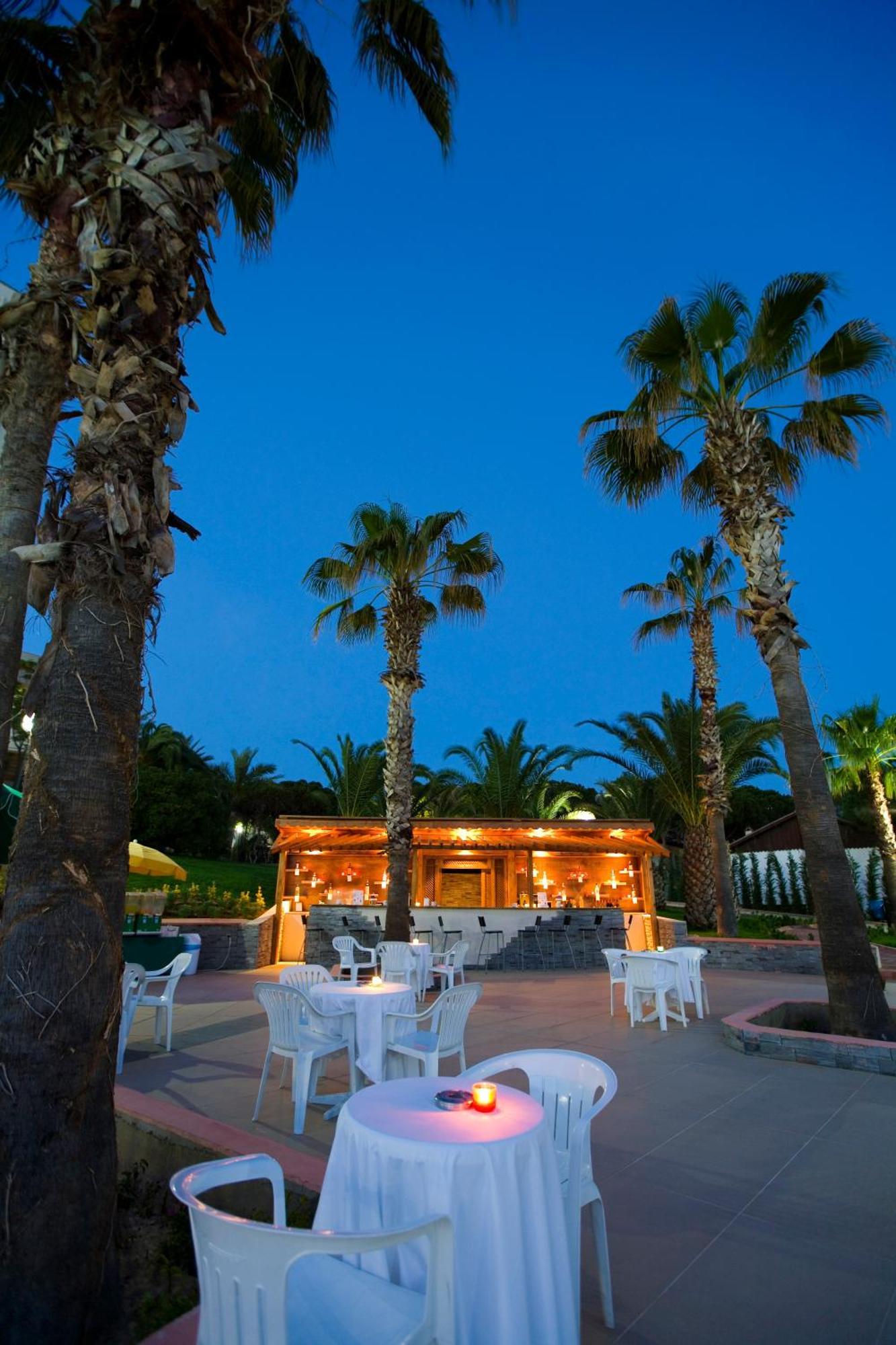 Hotel Fantasia Deluxe Kuşadası