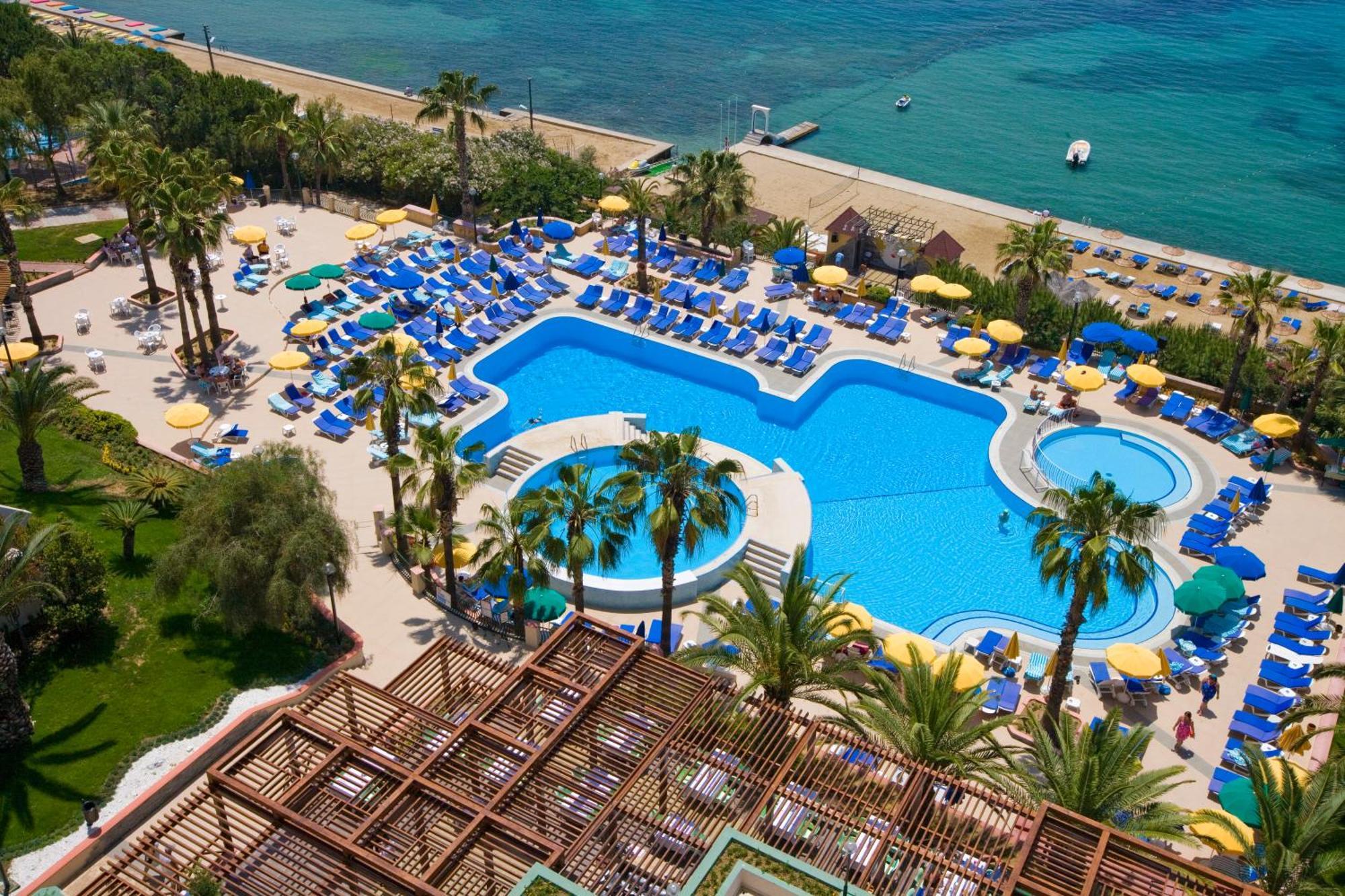 Fantasia Deluxe Kuşadası